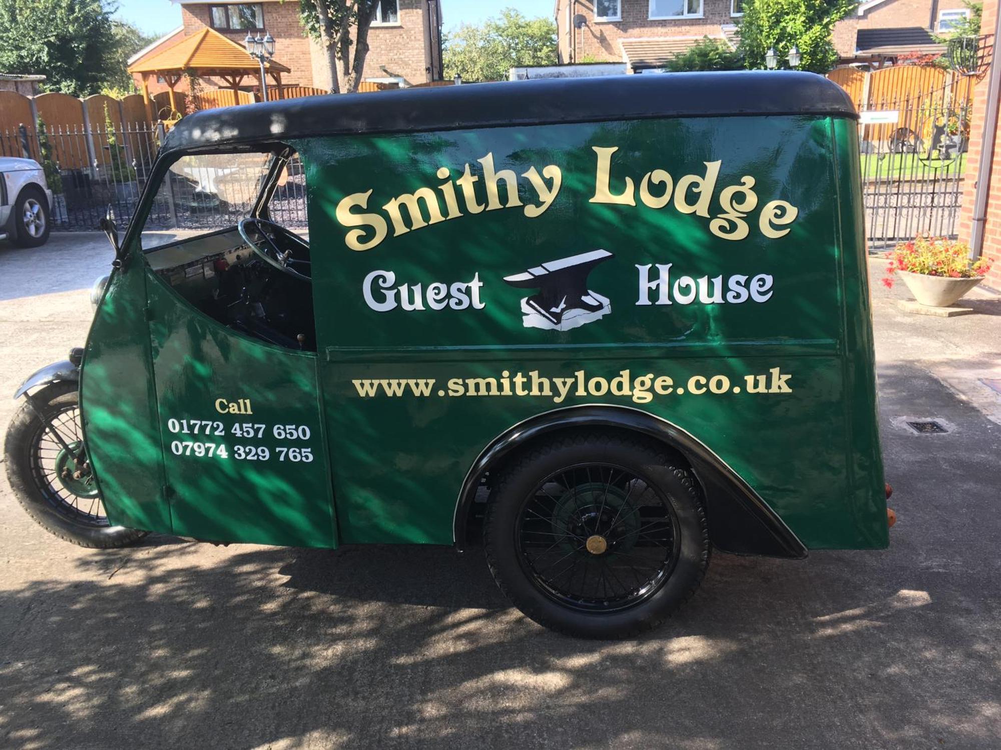 Smithy Lodge Guest House Leyland Exterior foto